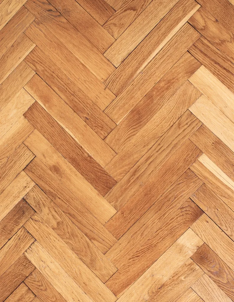 Herringbone oak floor pattern, close up